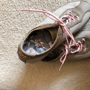 Teva Lace up Work out comfy shoes